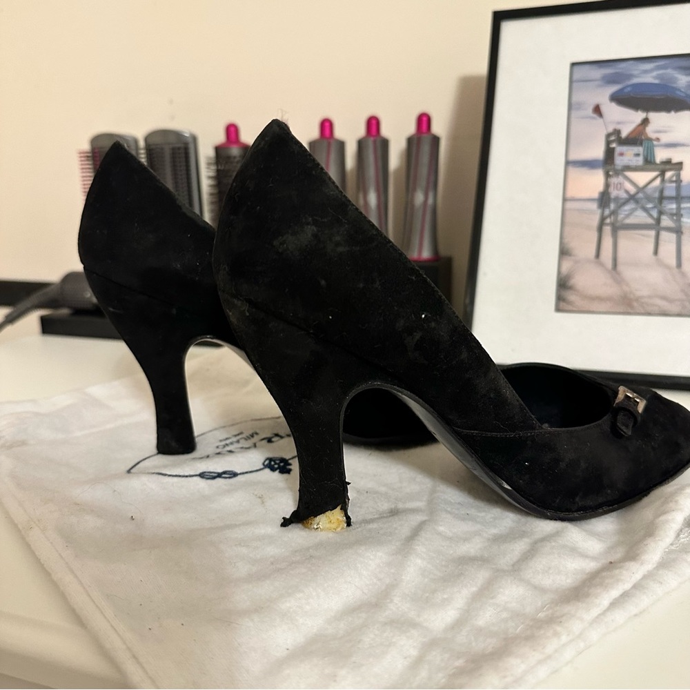 Prada Pumps - Picture 2 of 5